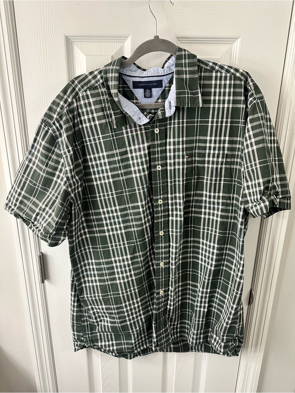 Tommy Hilfiger Dark Green & White Plaid Short-Sleeve Button-Down Shirt